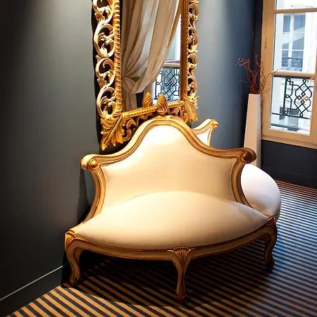 Mazarin Hotel